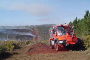 Camión contra incendios. Incendios forestales.