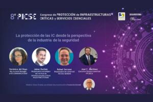 Verónica del Hoyo, de Axis Communications; Jaime Durban, de Milestone; Rafael Serrano, de Tecosa - Siemens; José Fernando Martínez, de Pycseca; moderados por César Álvarez, coordinador de proyectos de la Fundación Borredá.