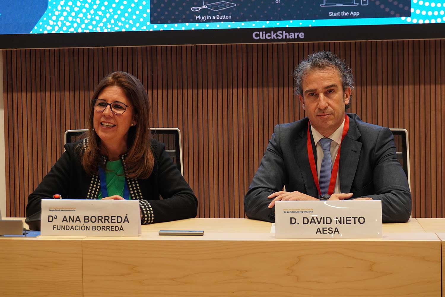 Ana Borredá y David Nieto en la 8ª Conferencia Sectorial de Seguridad Aeroportuaria.