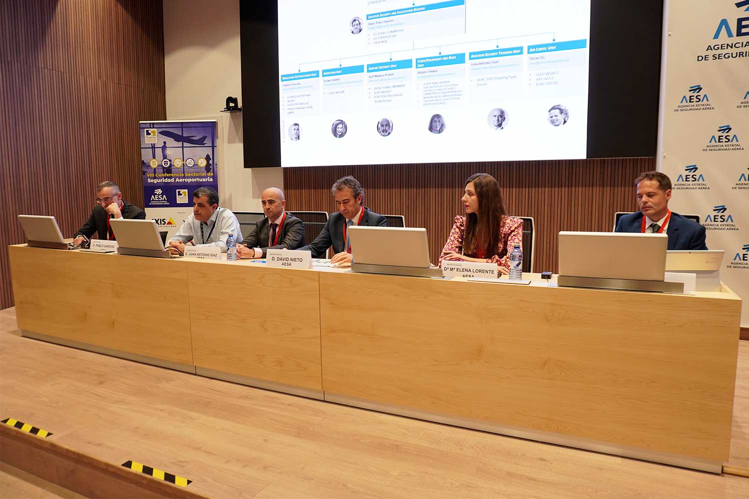 Cándido Guillén, Pablo Sancho , Juan Antonio Díaz, David Nieto, María Elena Lorente y Óscar Gil.