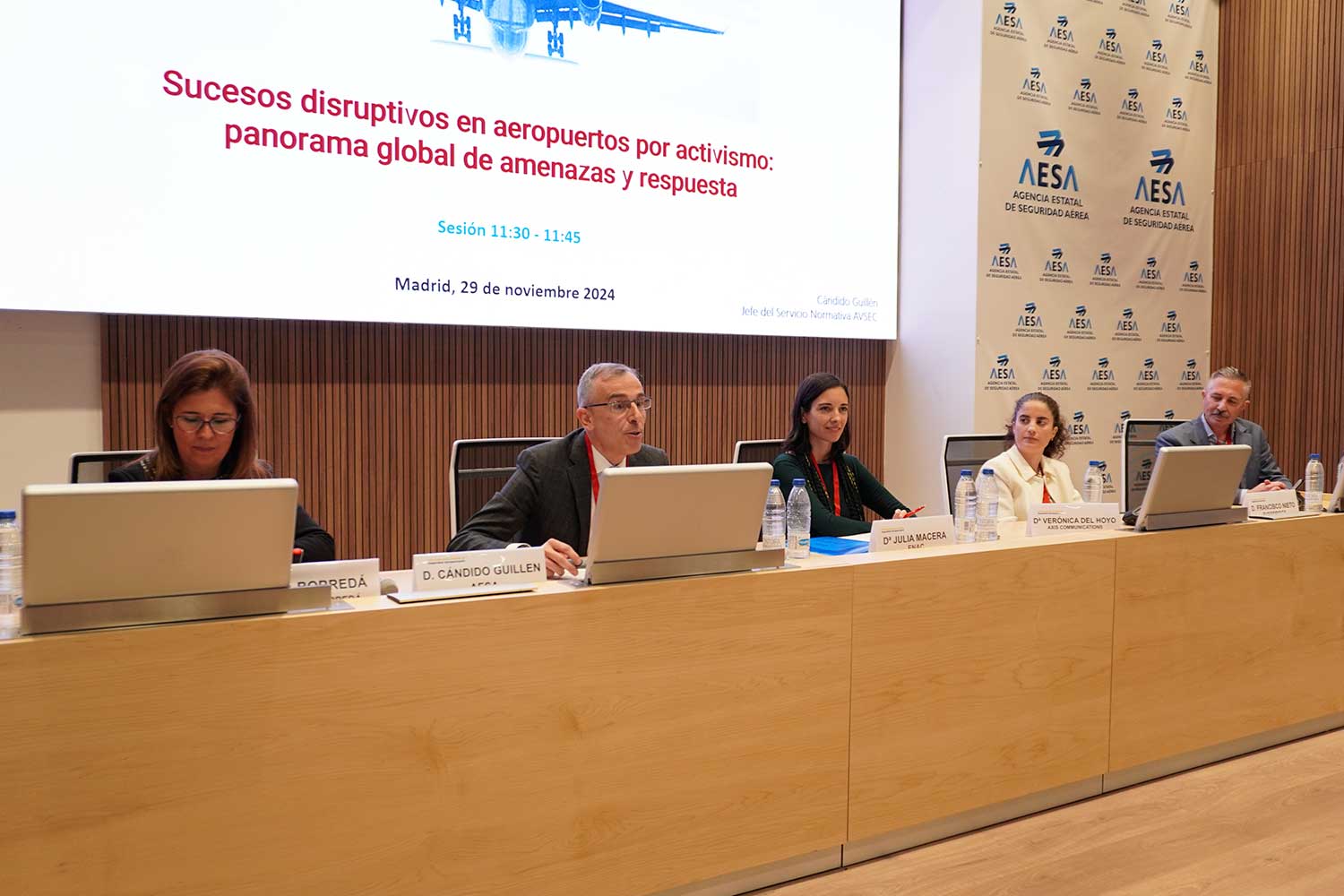 Ana Borredá, Cándido Guillén, Julia Macera, Verónica del Hoyo y Francisco Nieto.