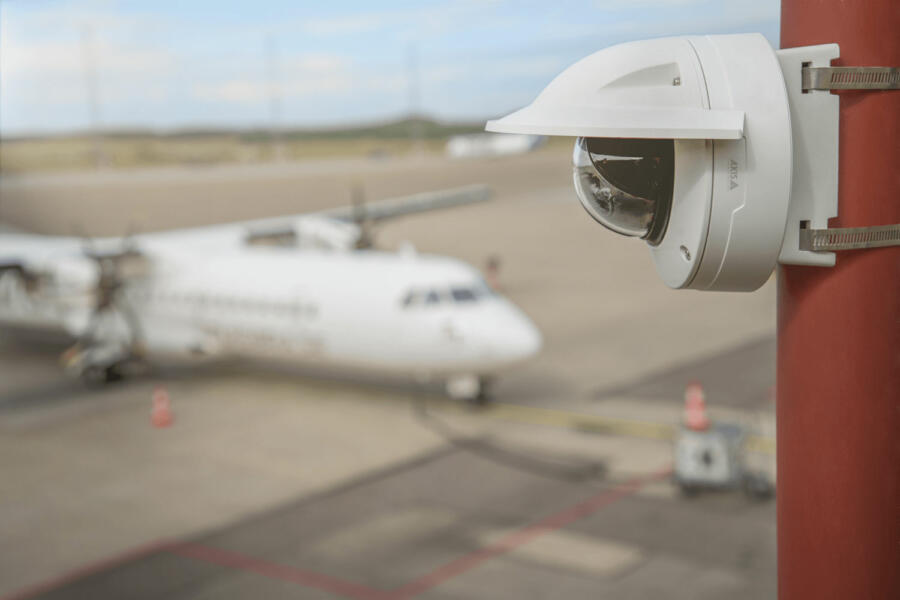 Cámaras de Axis Communications en aeropuertos.