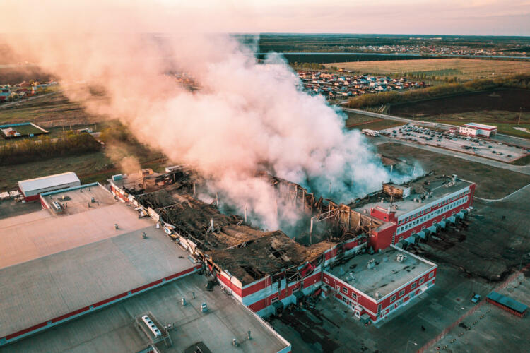 Protección contra incendios en naves industriales.